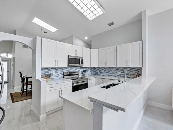 5544 NW 54th Cir, Coconut Creek, FL 33073
