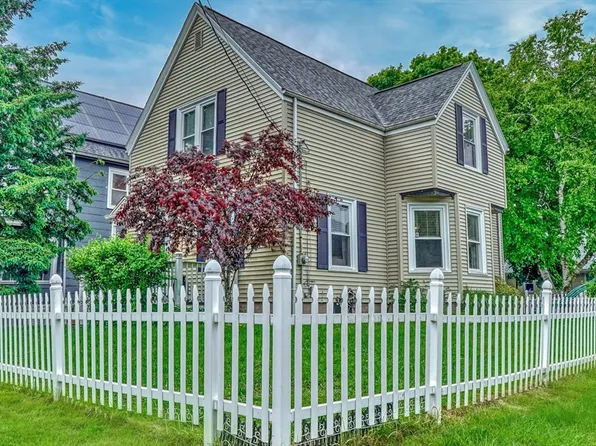 16 Felton St, Saugus, MA 01906