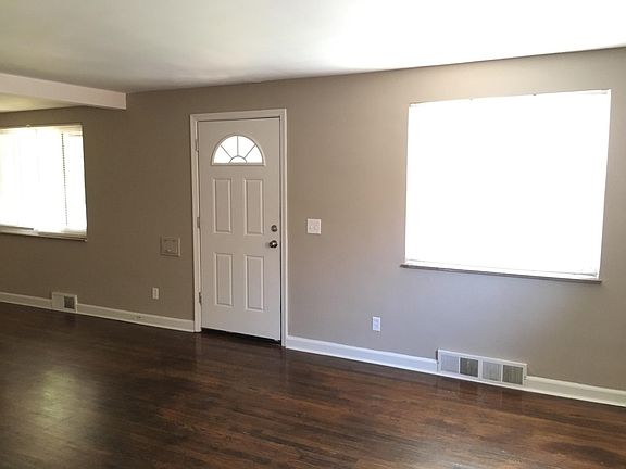2nd image of 6118 Kingsford Dr