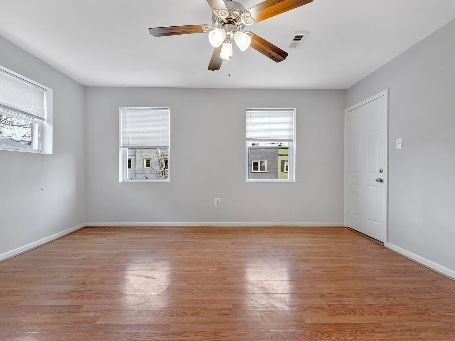 2 bed, $1,926 — Photo 3