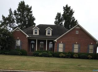 17404 Clearview St, Athens, AL 35611