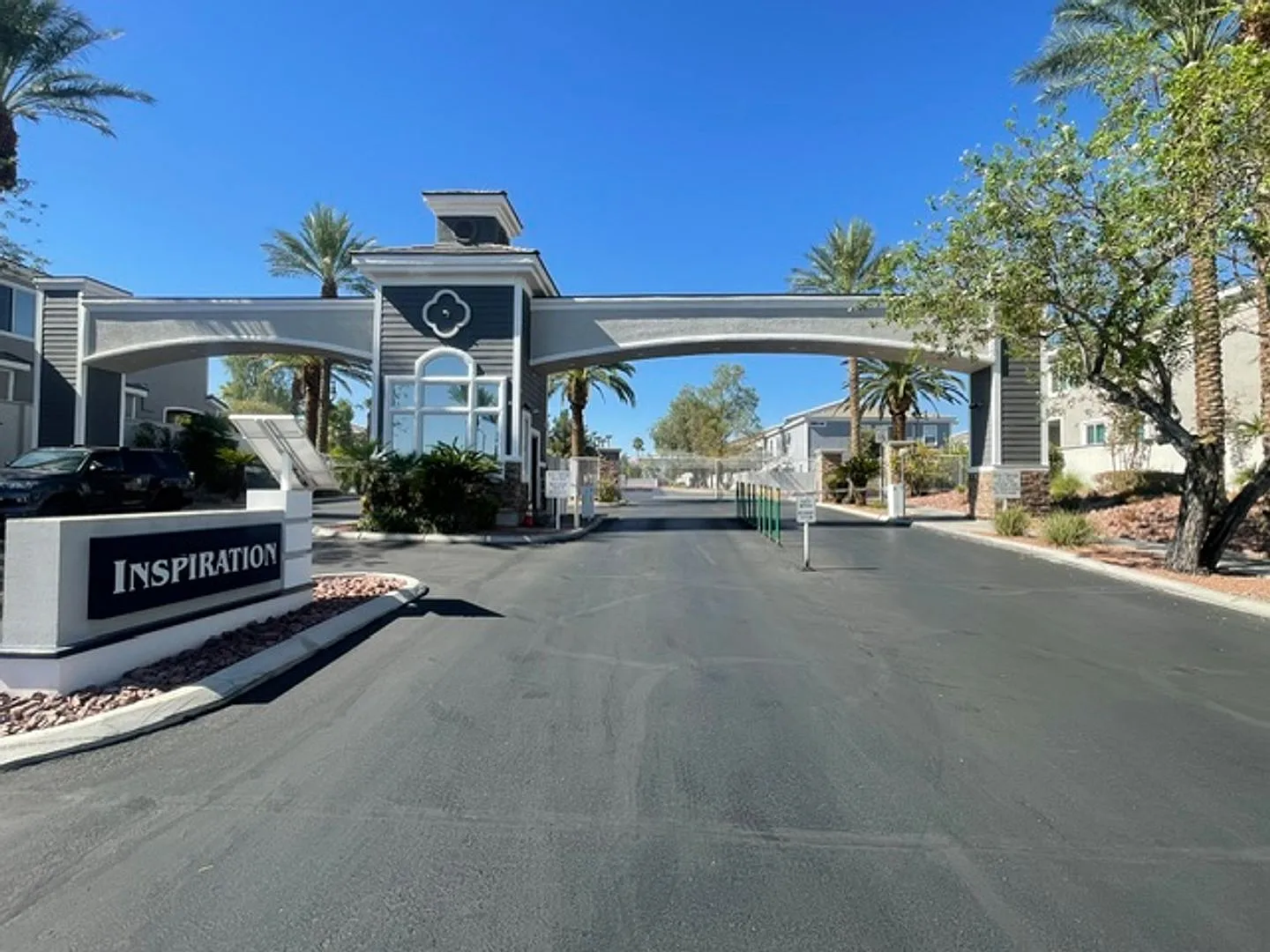 Beatiful Guard Gated Green Valley 3 Bd Townhome In Inspiration Community — Photo 2