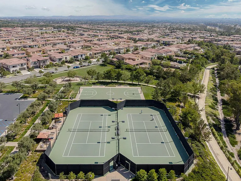 Orchard Hills resort-inspired amenities.