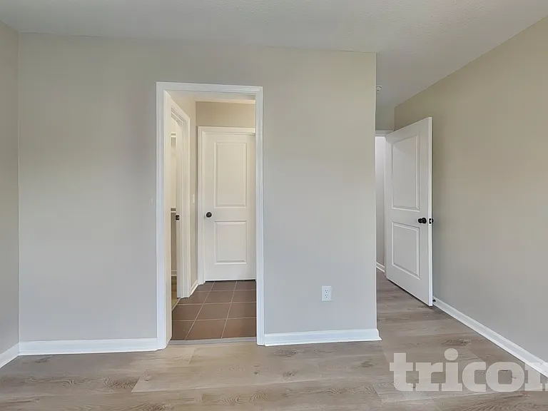 24136 W 113th Ter — Photo 13