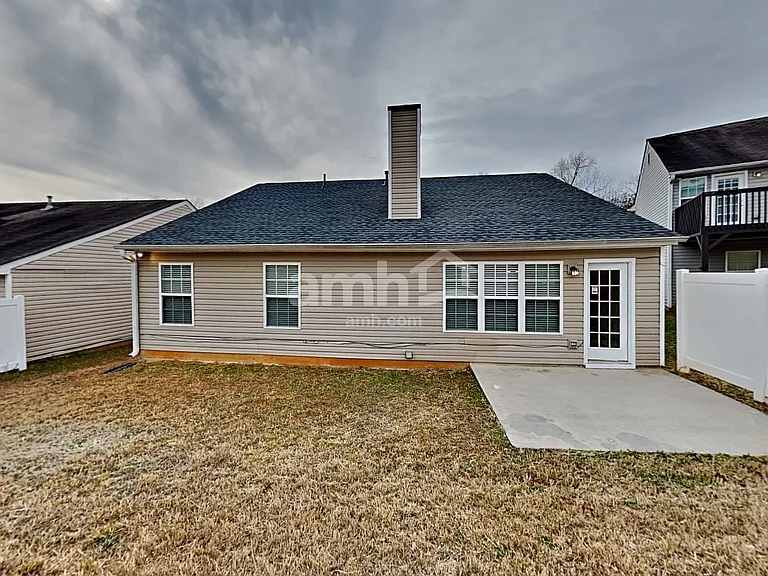 392 Rosemont Ct — Photo 21