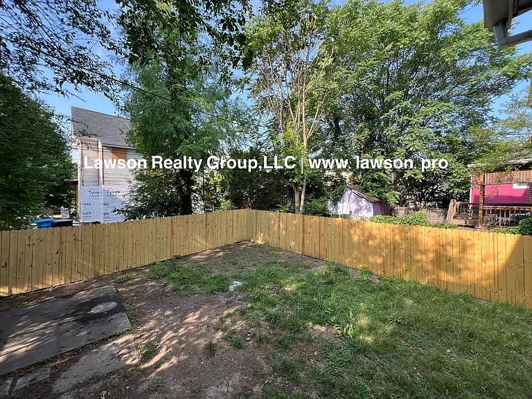 1208 Chapman Ave SW — Photo 4