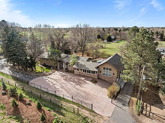 3rd image of 1130 E Kenyon Avenue
