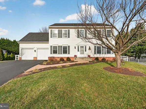 1004 Lindfield Dr, Frederick, MD 21702