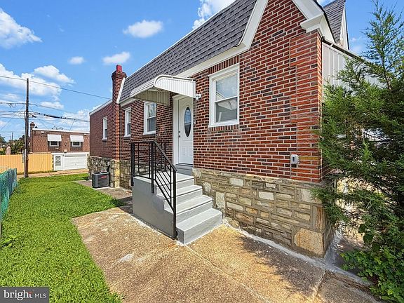 5th image of 1705 Benson St