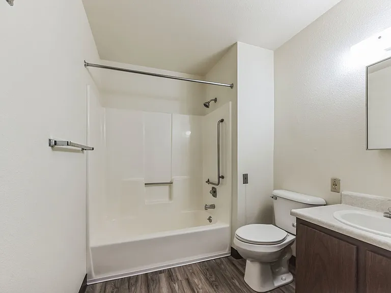 1252 N 12th Pl — Photo 19