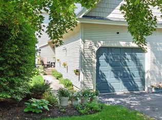291 Juniper Dr, South Burlington, VT 05403