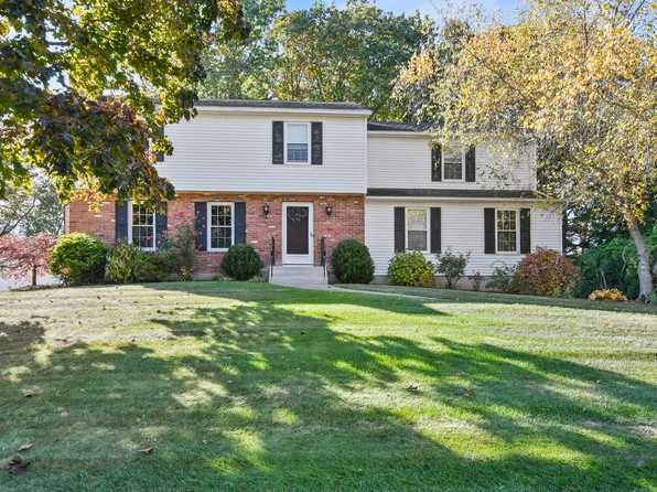 122 Rustic Oak Drive, Southington, CT 06489