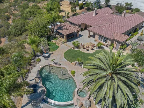 11224 Quail Canyon Rd, El Cajon, CA 92021