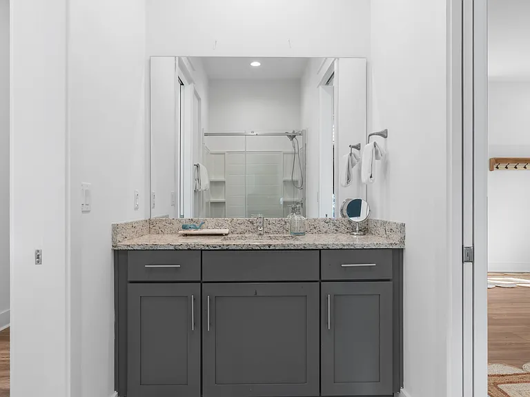 295 Grande Pointe Cir — Photo 21
