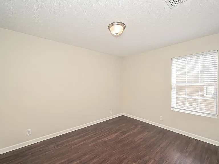 2722 Apostle Ln — Photo 11