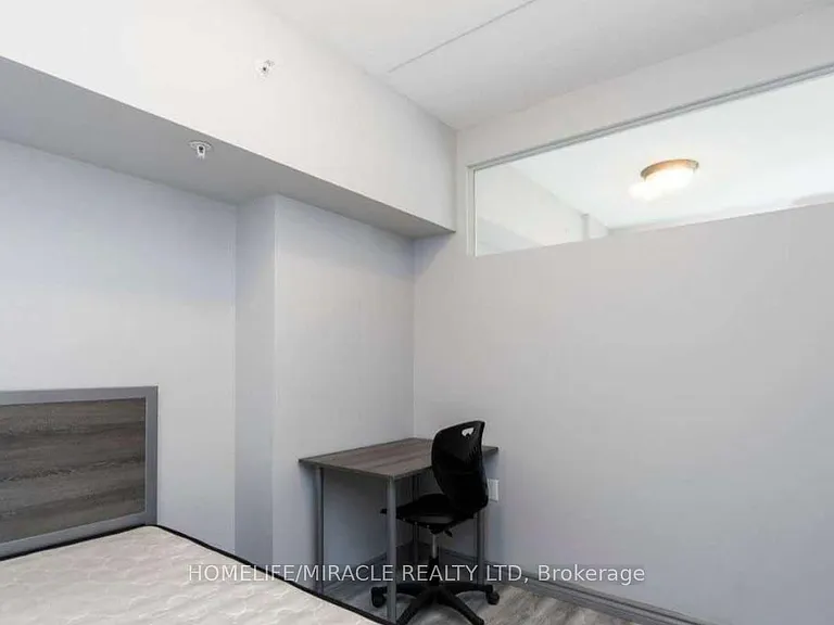 275 Larch St E #407A — Photo 2