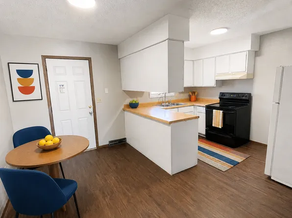 1219 - 1221 Oleson Rd, 1219-1221 Oleson Rd #1219, Waterloo, IA 50702