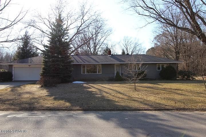 1st image of 646 Goldenrod Ave