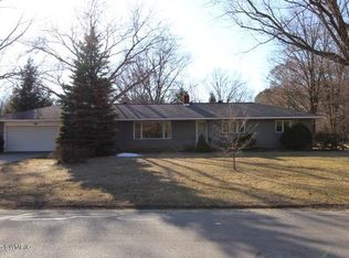 646 Goldenrod Ave, Holland, MI 49423