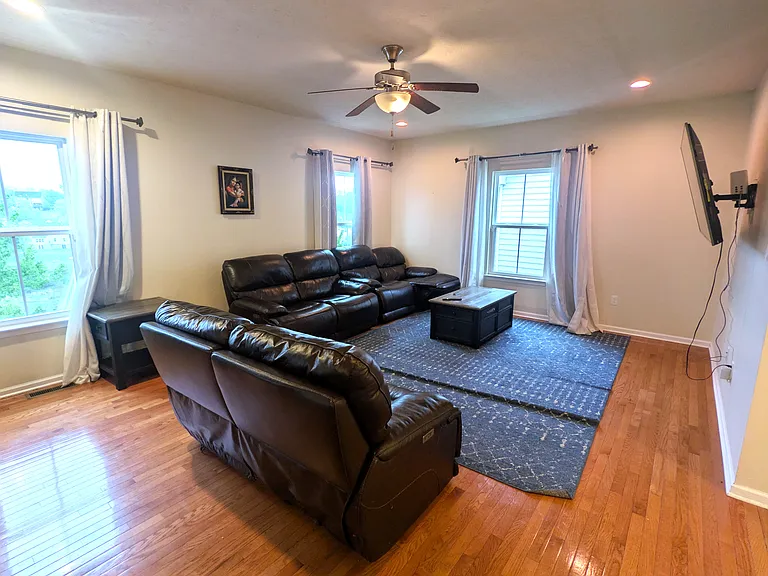 766 Village Club Dr — Photo 7