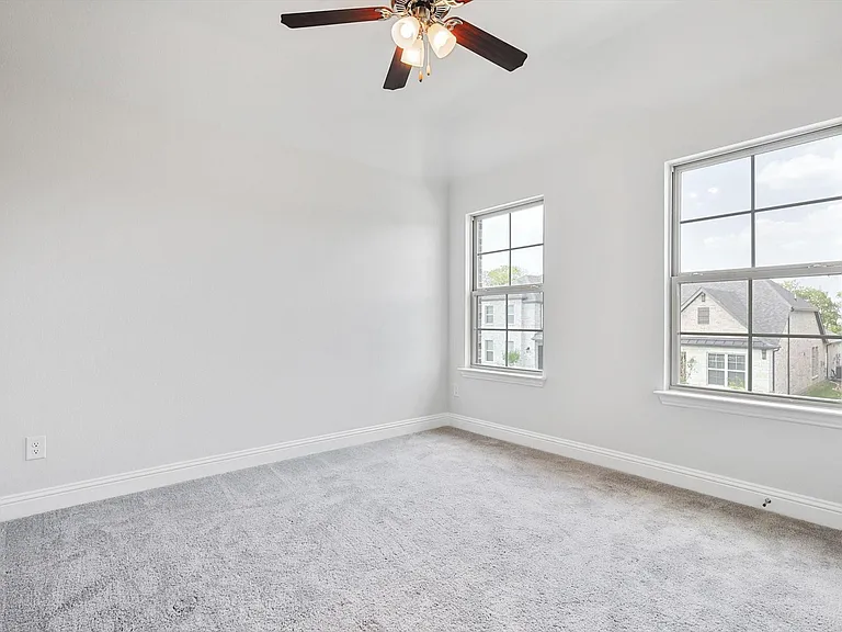 1752 Blakely Pl — Photo 14