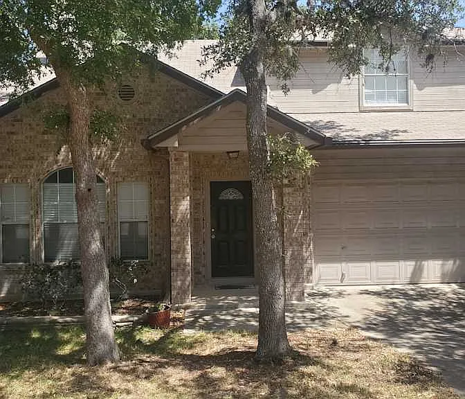 4315 Knollpass — Photo 1