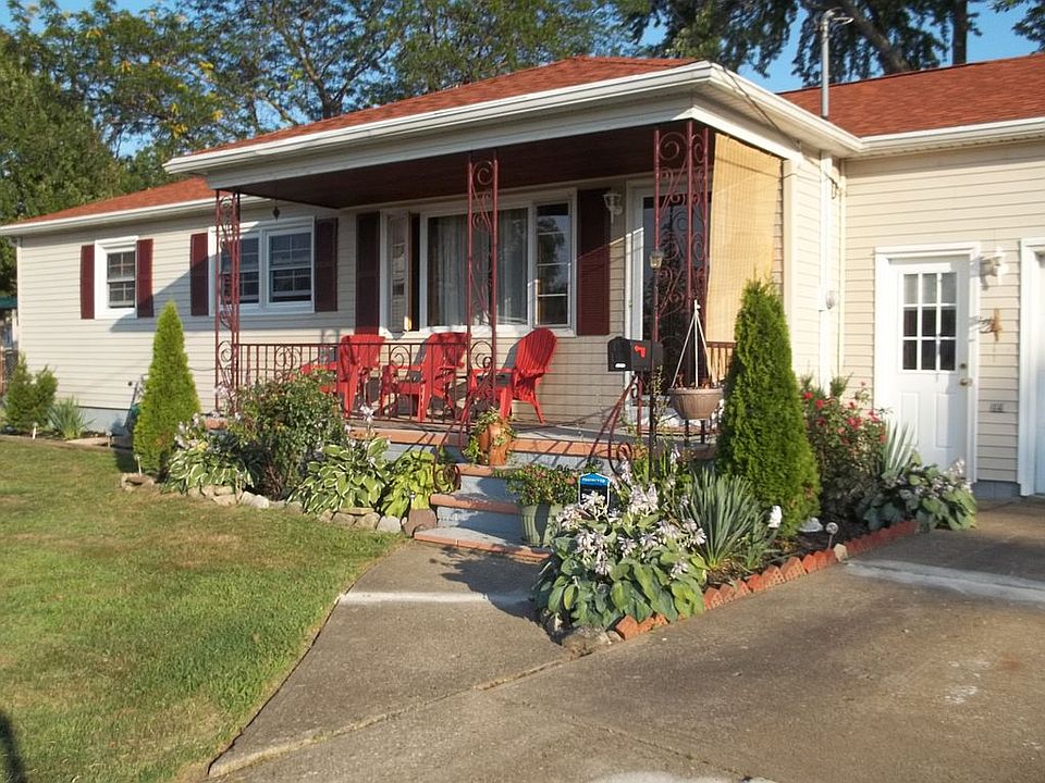1st image of 2911 Carmelita Ct