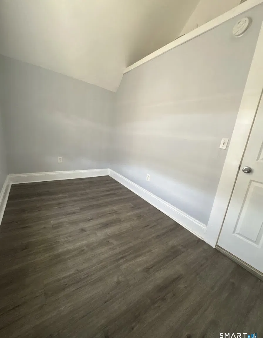 2 bed, 1.0 bath, 1000 sqft, $1,850 — Photo 2
