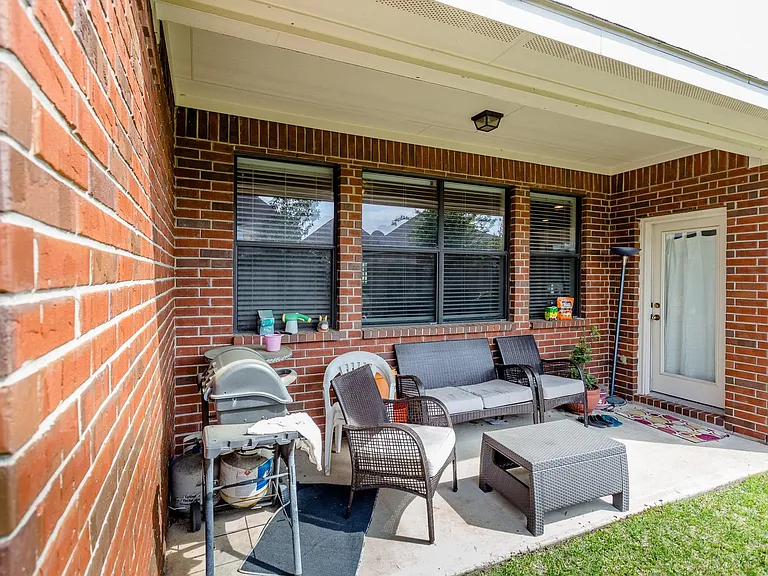 6706 Ashworth Dr — Photo 26