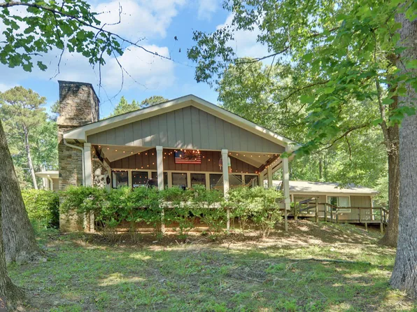 147 Ridgemore Cir, Toccoa, GA 30577