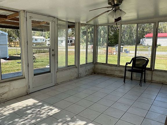 4th image of 602 Padgett Ave