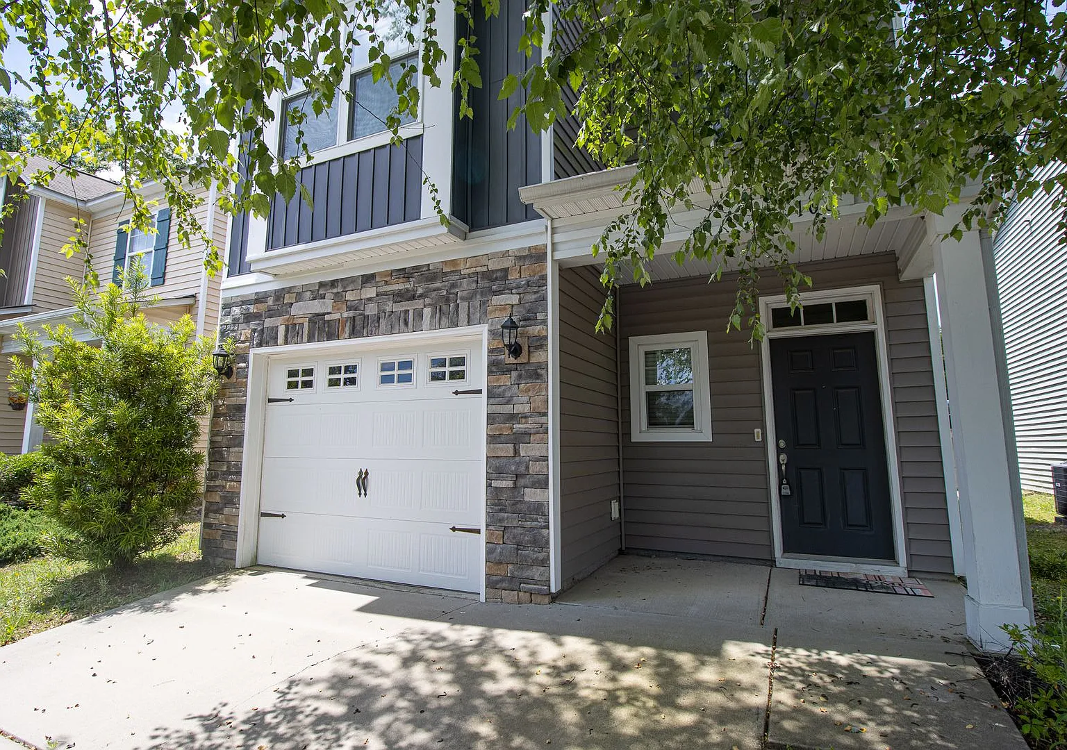 Charming 3-Bedroom, 2.5-Bath Home for Rent West Columbia — Photo 2