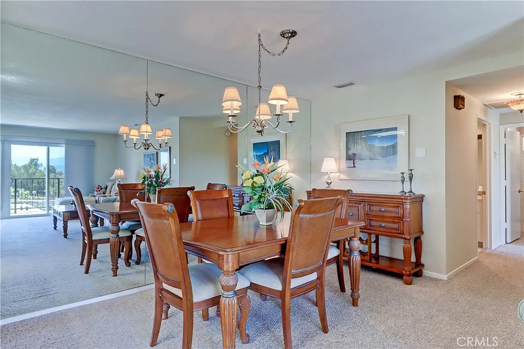 2 bed, 1079 sqft, $3,000 — Photo 4