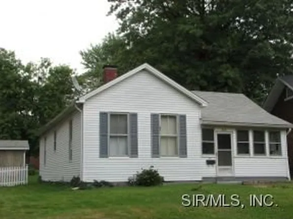214 Commercial St, Edwardsville, IL 62025