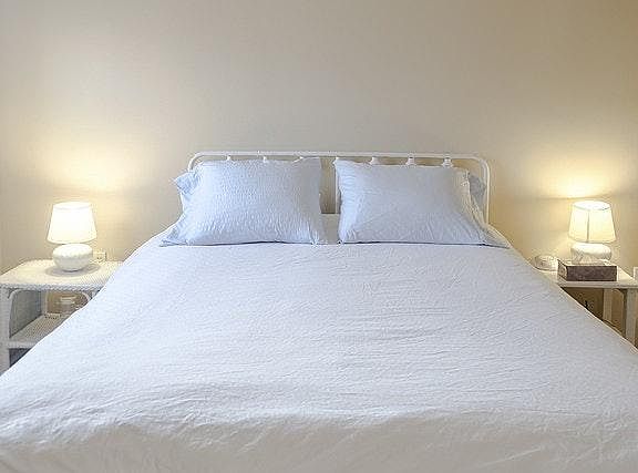 Bedroom 1 w/ queen bed