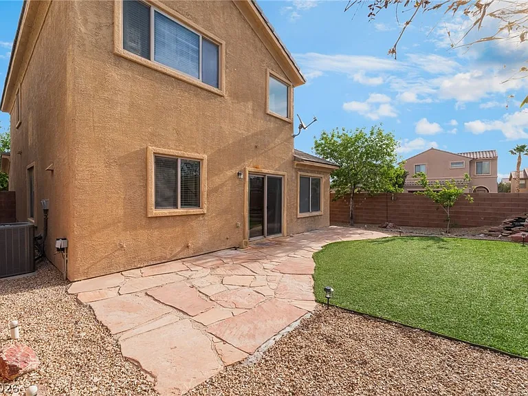 4405 Penguin Ave — Photo 43