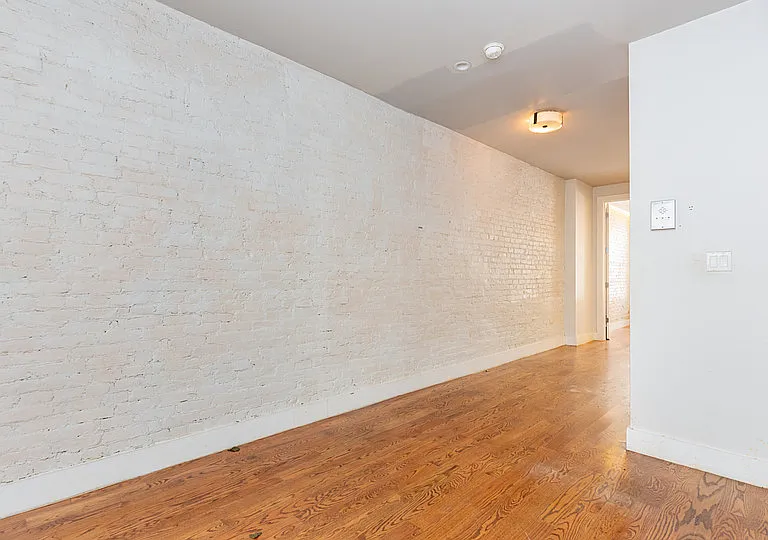 102 Rogers Ave #4 — Photo 5