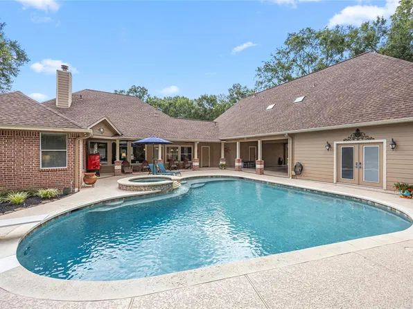 27511 Fairway Oaks Dr, Huffman, TX 77336