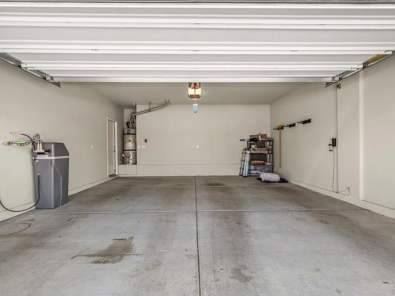 4035 Beech Fern Ave — Photo 36