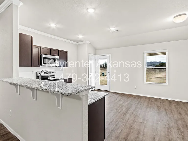 1035 Jennifer Ann Ln — Photo 9