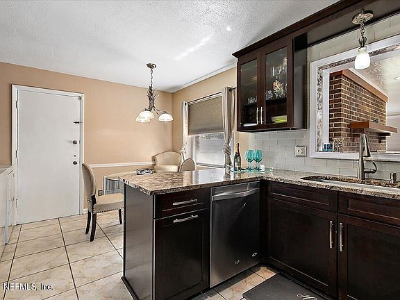 5th image of 6418 Bayfield Dr #B