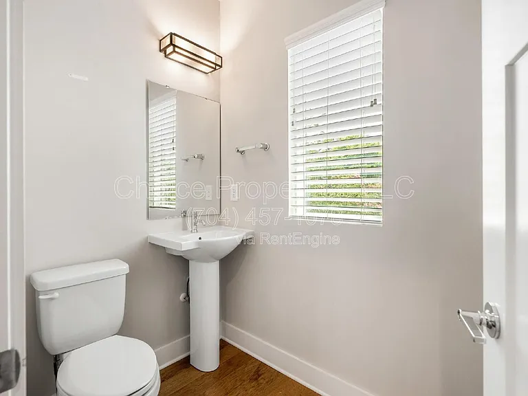 1575 Duckworth Ave — Photo 8