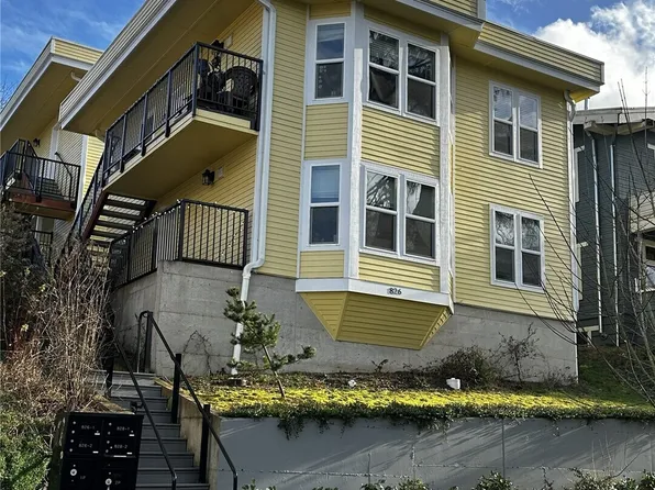826 N Garden Street, Bellingham, WA 98225