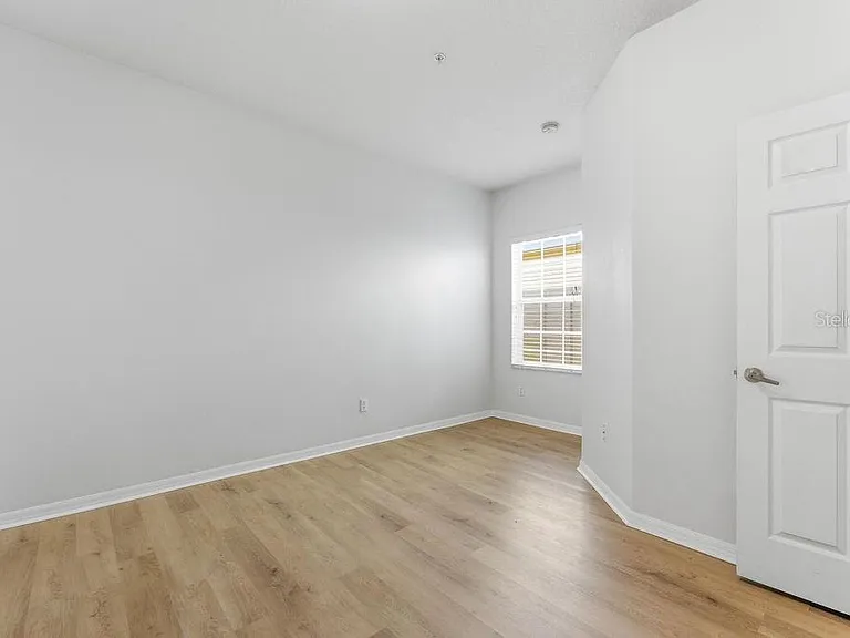 2795 Oakwater Dr — Photo 25