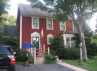 11719 Old Bayberry Ln, Reston, VA 20194