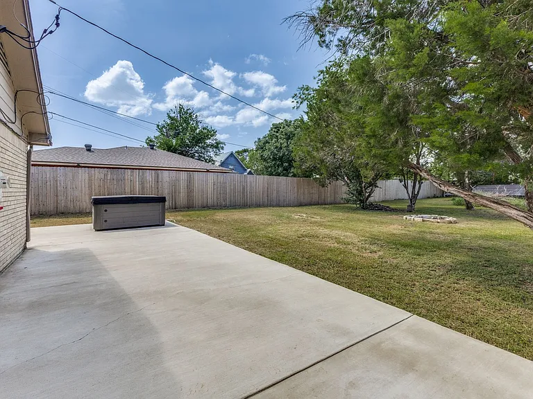 8602 Skyview — Photo 22
