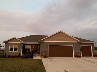 631 Hickory St, Janesville, IA 50647