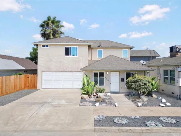 358 S 3rd Ave, Oakdale, CA 95361