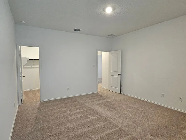 128 Dollars Dr — Photo 17