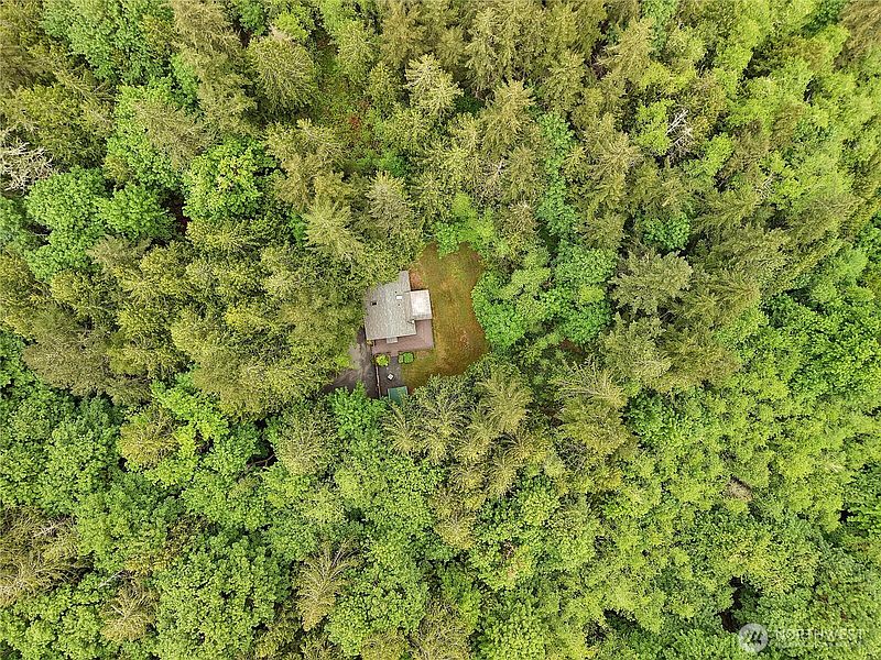 3rd image of 431 Taison Lane